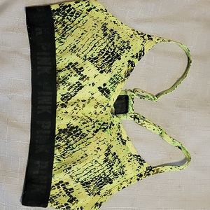 VS PINK SPORTS BRA MEDIUM